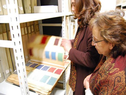 Um conjunto de documentos antigos foi recuperado pelo Museu de Lanifcios e faz agora parte da histria dos txteis