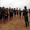Aprendizagem de surf fez parte do programa de férias do jovens participantes