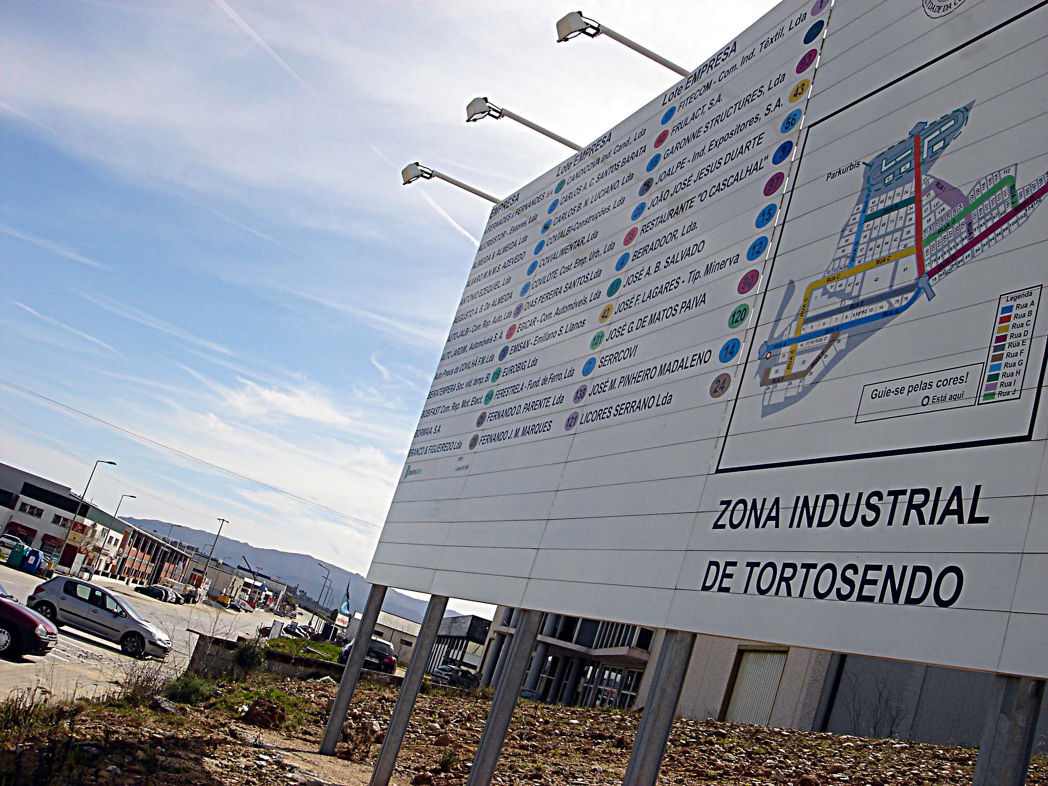 As novas instalaes da Farcentro localizam-se no Parque Industrial do Tortosendo