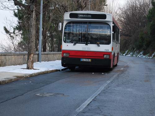 Um dos autocarros que circula na Covilh acabou mesmo por ficar retido na neve