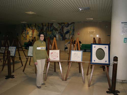 A mostra apresenta diversas trabalhos de bordados